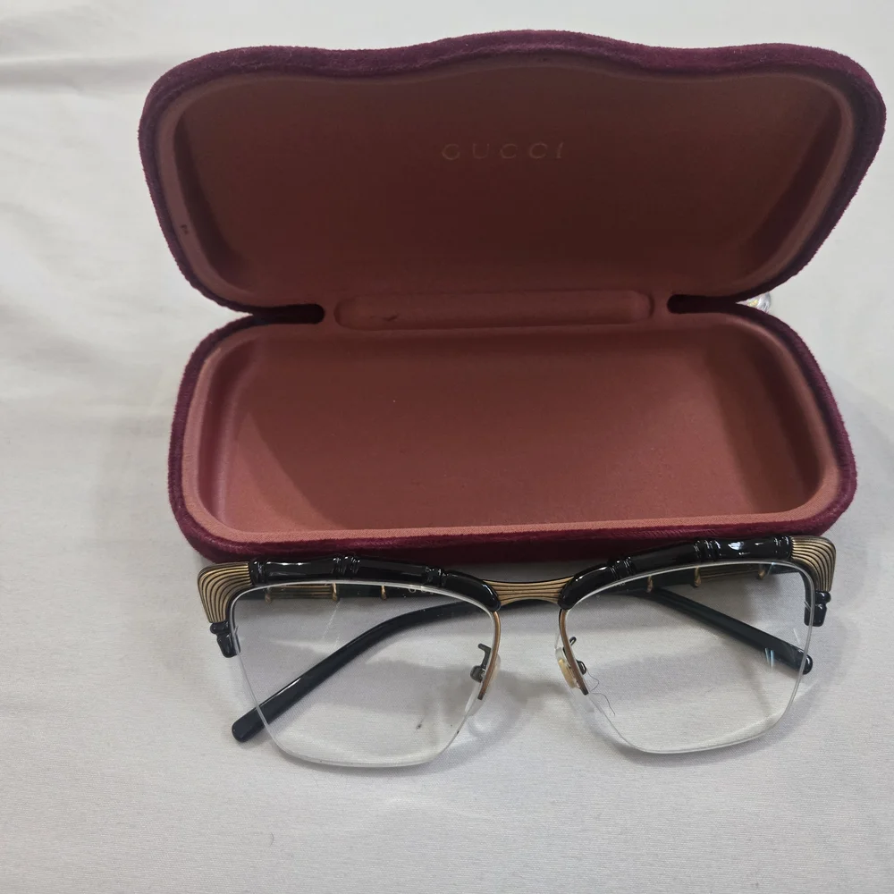 Gucci Black and Gold Women's Glasses - Picture 2 of 5